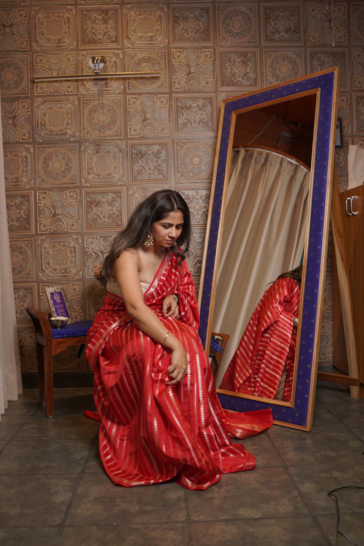 Laal Rang Striped Saree